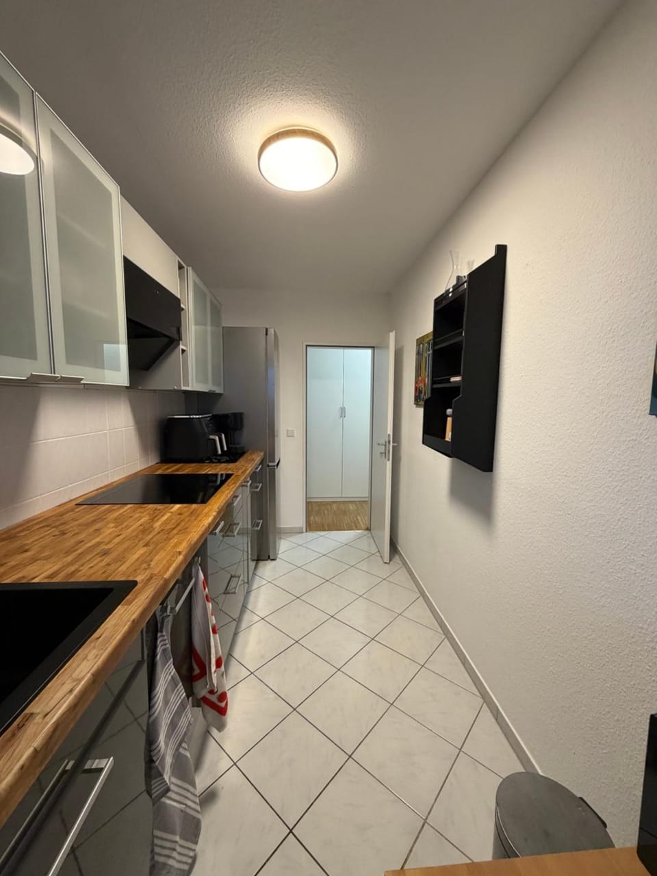 Kitchen or kitchenette, stove, stove, kitchen, kitchen