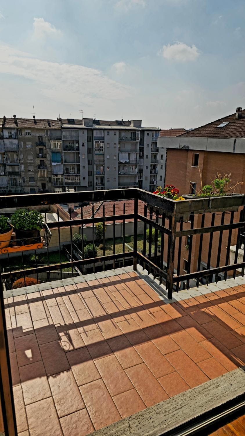 Balcony/Terrace, City view