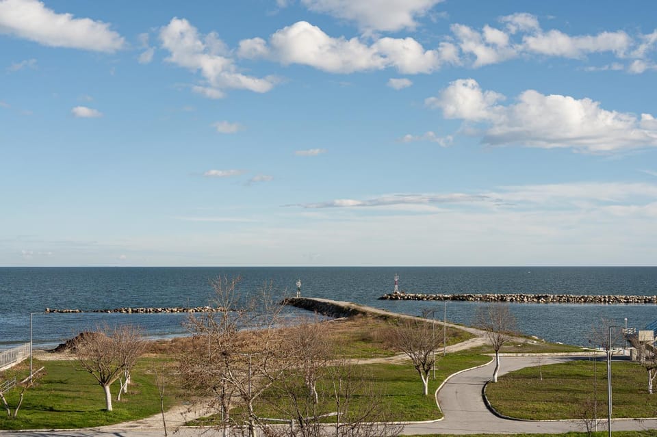 Day, Natural landscape, Beach, Landmark view, Sea view, Area and facilities, Parking