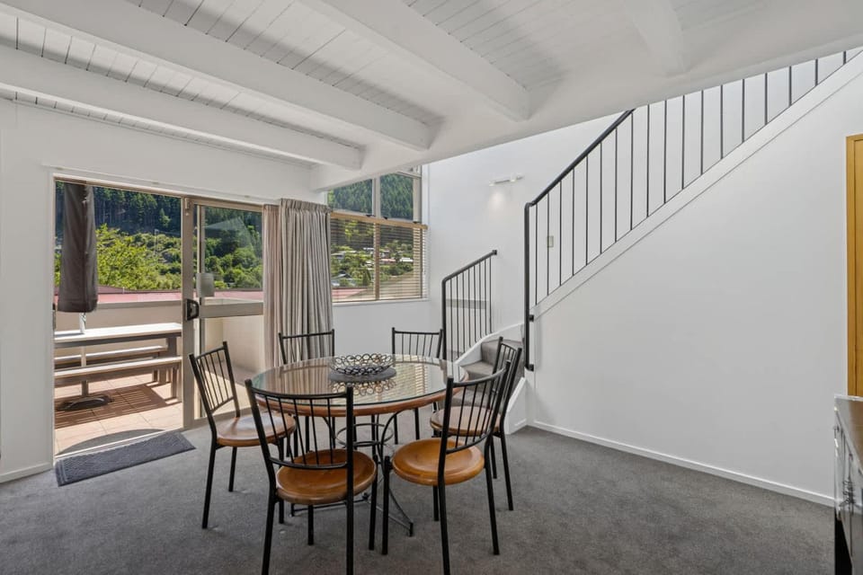 Balcony/Terrace, Dining area