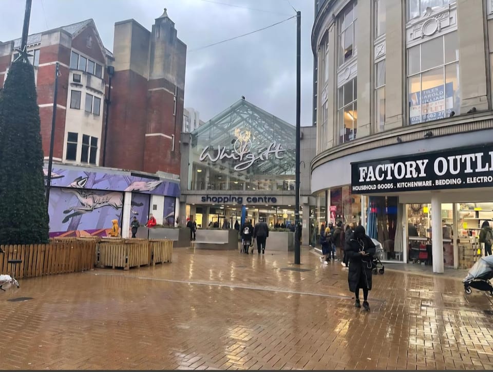 Premium 4BR I Near Golf Course I Fast Wi-Fi & Free Parking House in England