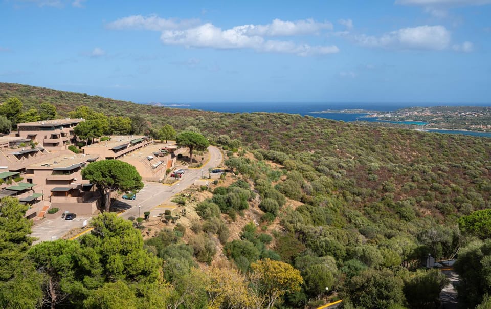 Nearby landmark, Natural landscape, Bird's eye view, Sea view