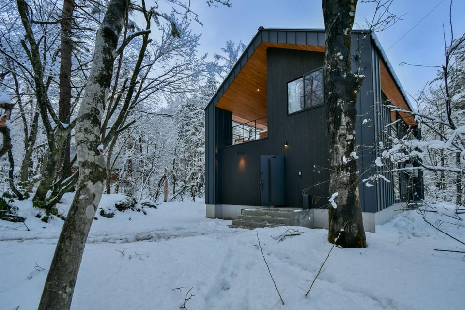 Property building, Natural landscape, Winter