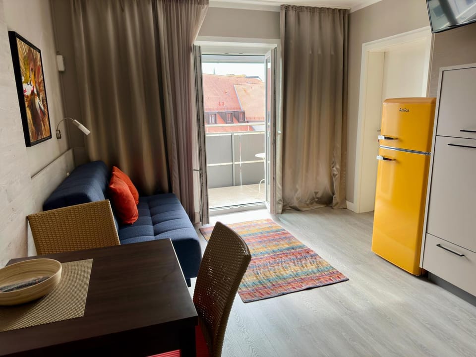 Kitchen or kitchenette, Living room, Dining area