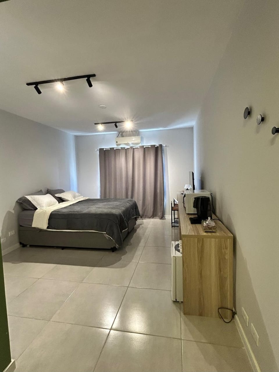 Studio Skyway Stop Apartment in Sao Paulo City