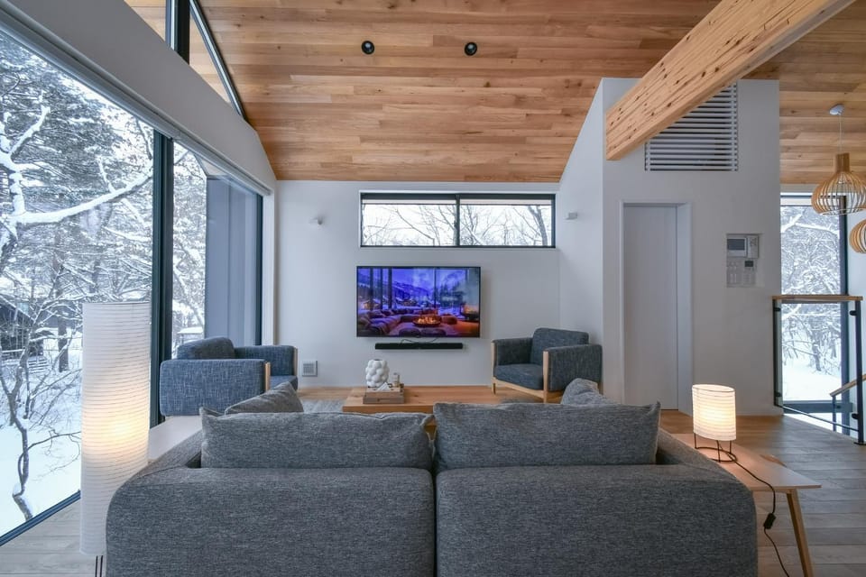 Yasuragi - Sleek modern 3 bedroom ski chalet Chalet in Hakuba
