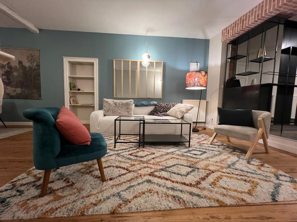Communal lounge/ TV room, TV and multimedia, Living room, Seating area