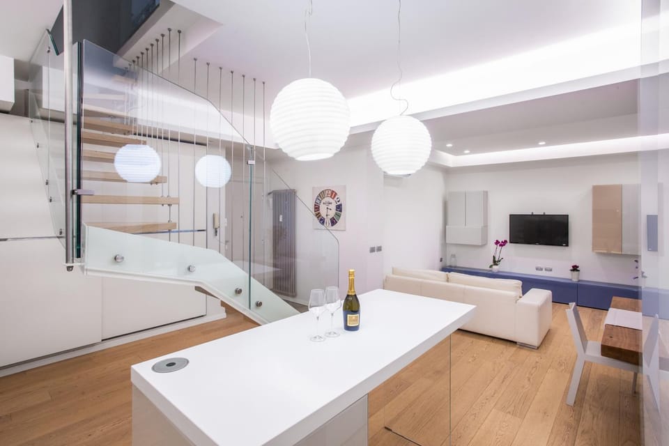TV and multimedia, Living room, Seating area, Evening entertainment