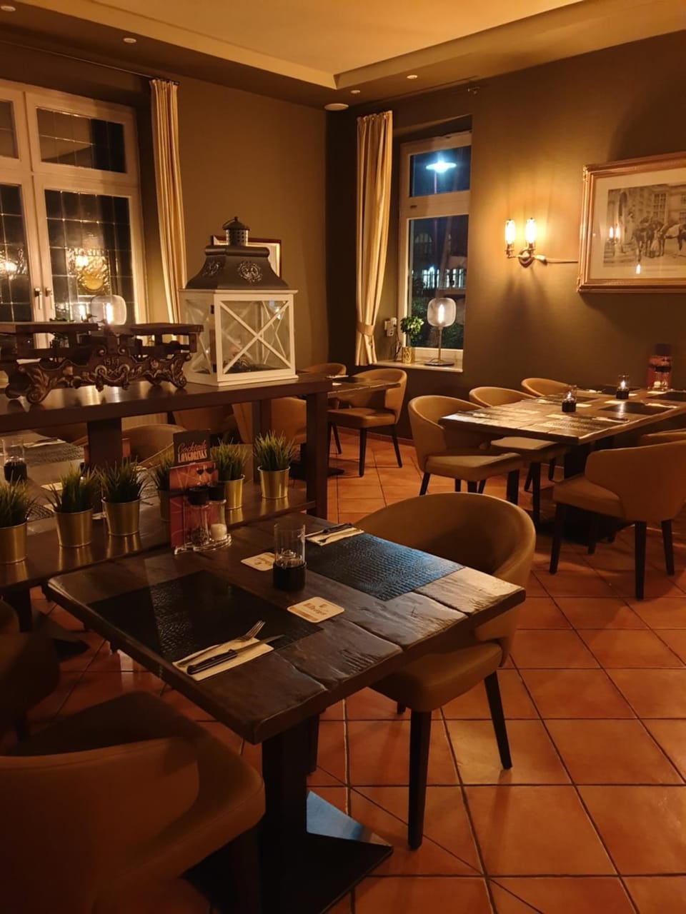 Restaurant/places to eat