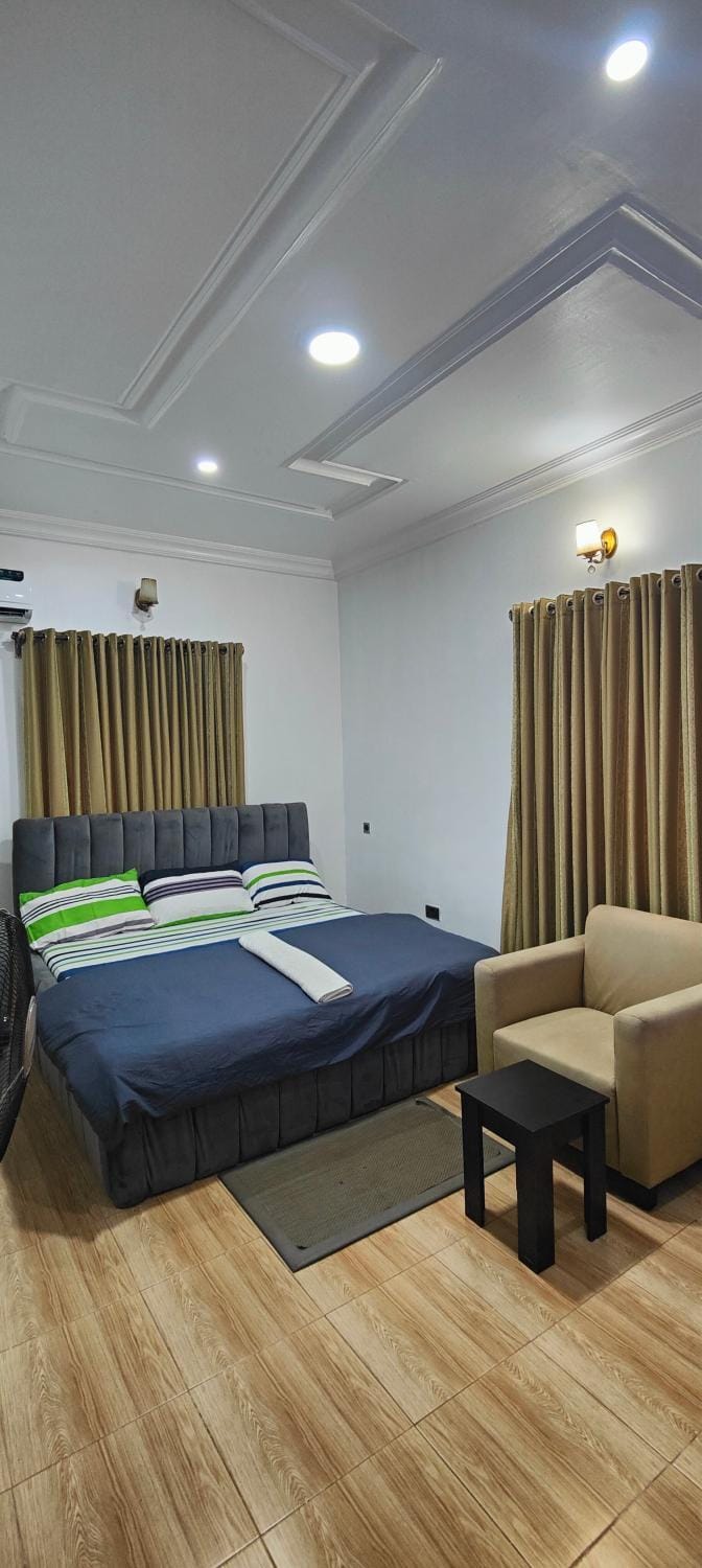 Beautiful 2 beds with self compound and private parking space Apartment in Lagos