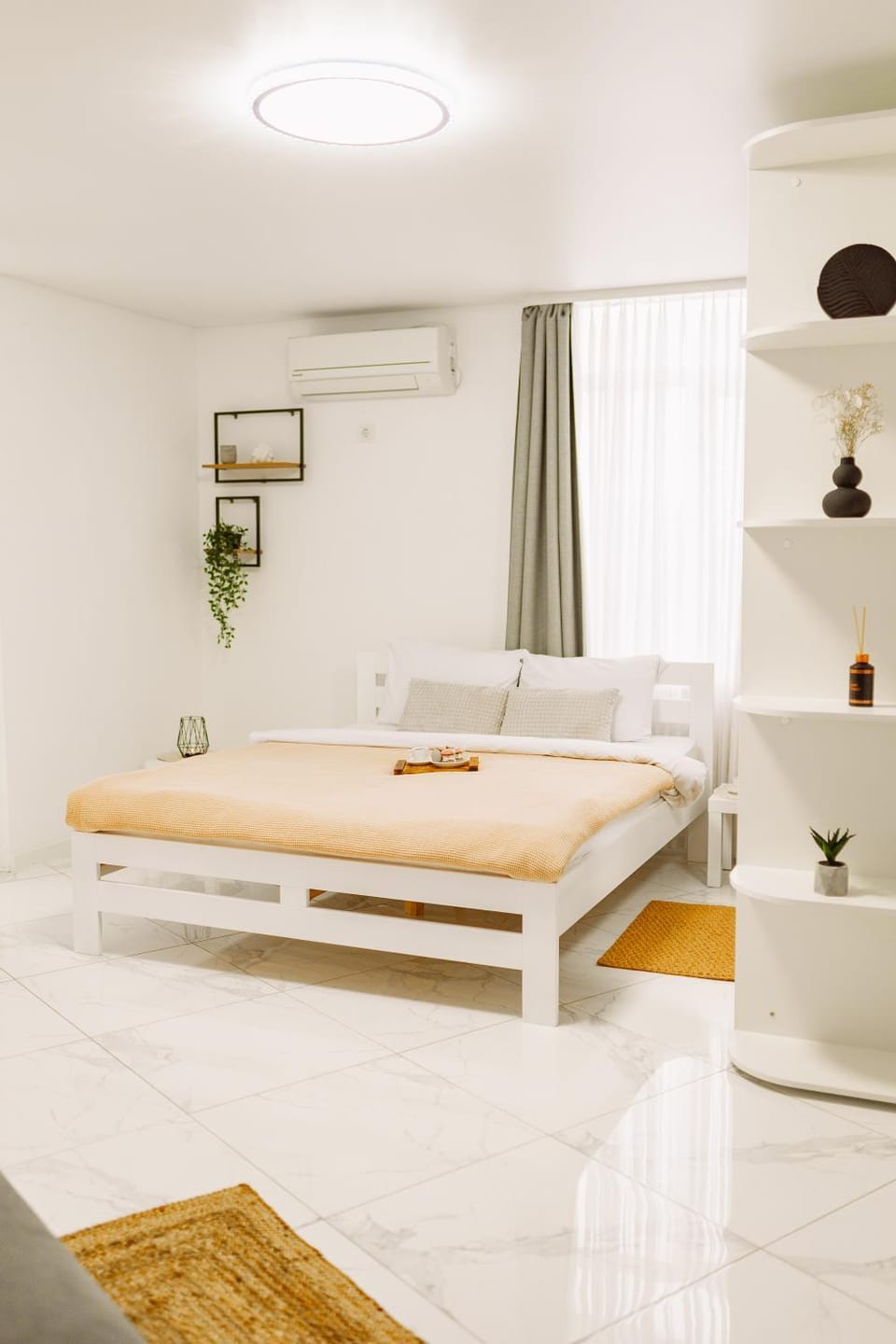 Scandi студія в ЖК Київський Apartment in Ukraine