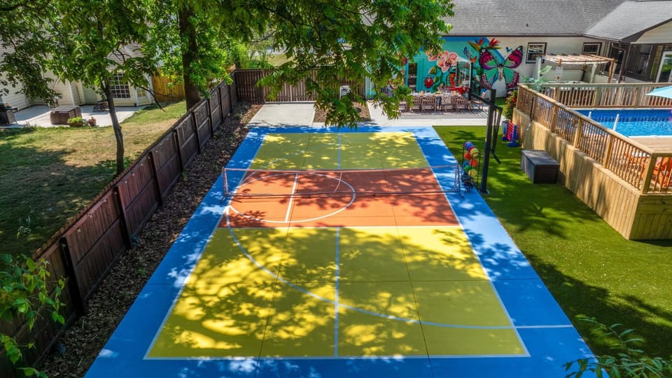 Patio, Garden, Seating area, Swimming pool