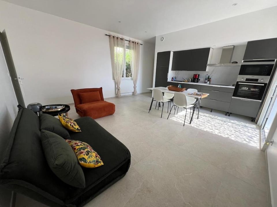 CosyFlat Sanary-sur-Mer Apartment in Sanary-sur-Mer