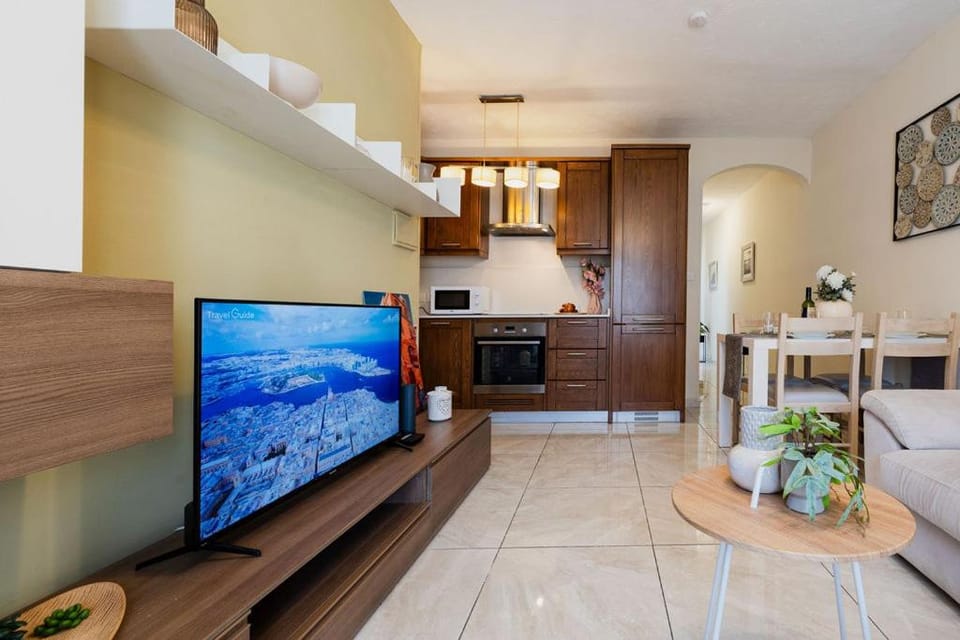 Cozy Seaside Apartment in Ghadira Bay 2 Bedrooms Apartment in Malta