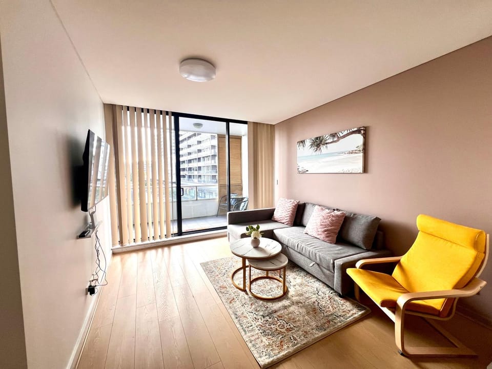 Communal lounge/ TV room, Living room
