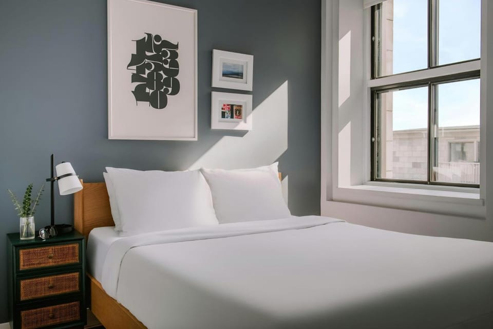 The Alexander Hotel - Old Montreal Apartment hotel in Montreal