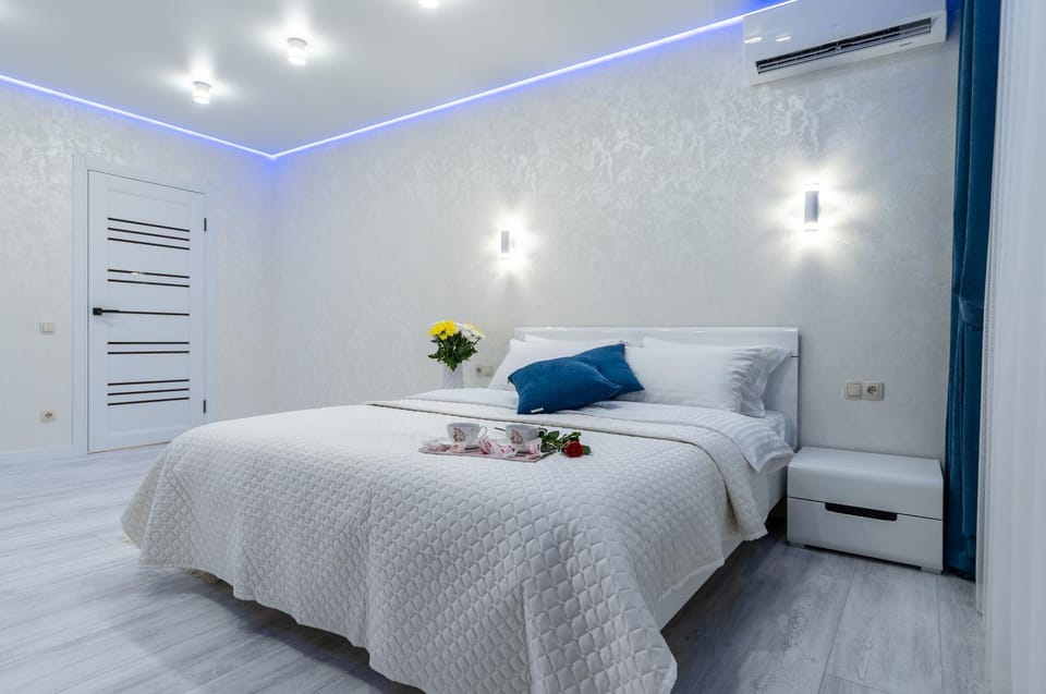 Bed, Bedroom, air conditioner