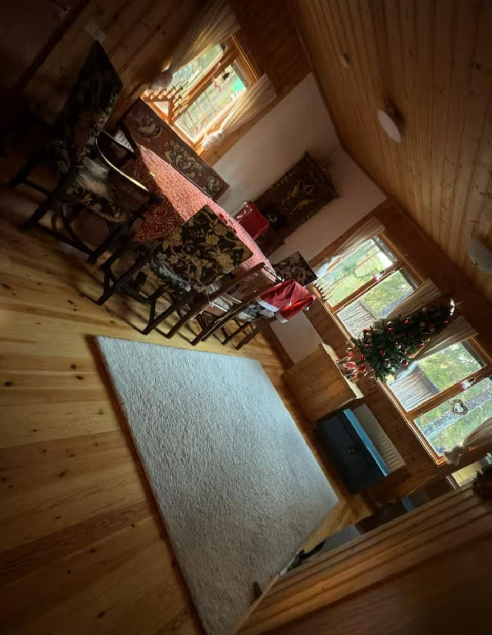 Seating area, Dining area