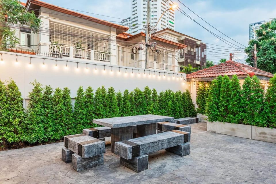 SwasddeeHouse midtown bangkok House in Bangkok