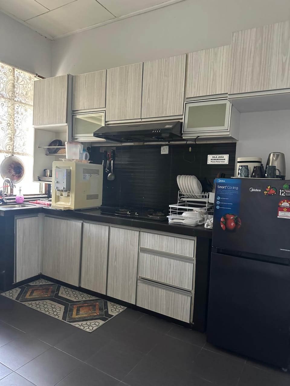 Kitchen or kitchenette, stove, kitchen