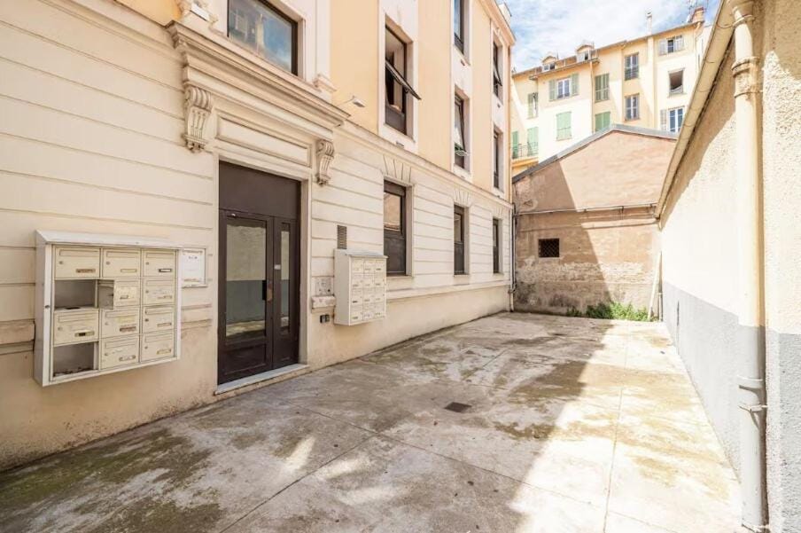 Au cœur de Nice, Gare à pied et Climatisation Apartment in Nice