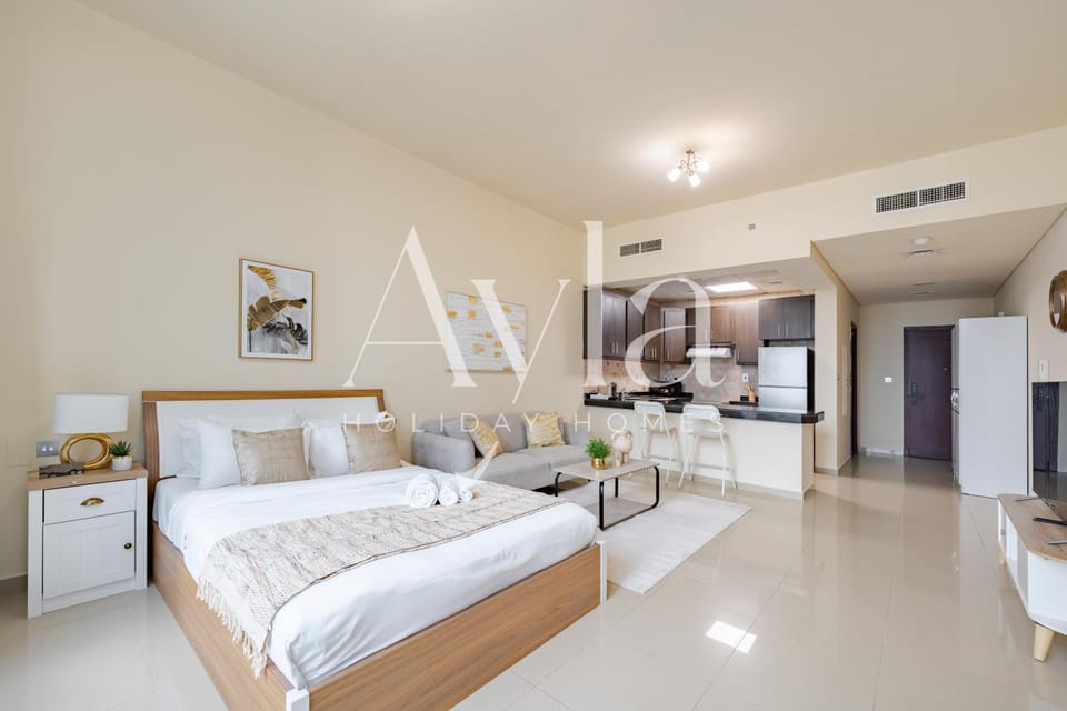 Cozy Studio with City Views Pool & Gym Apartment in Abu Dhabi
