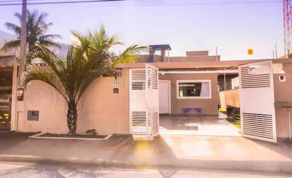 Excelente Casa com Piscina em Caraguá - Litoral Norte House in Caraguatatuba