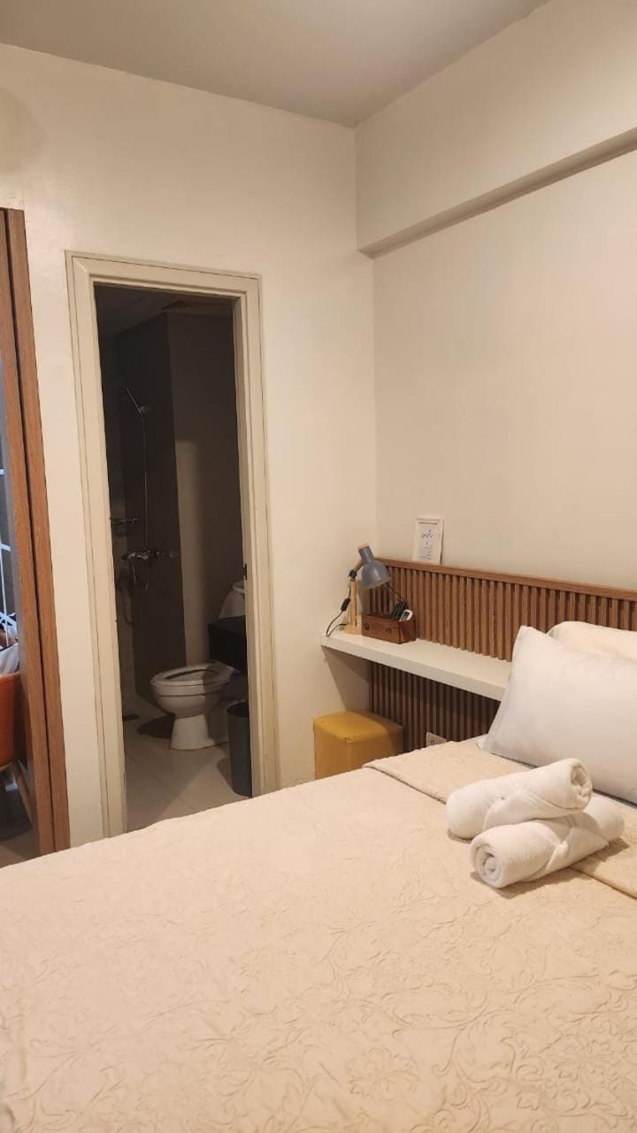Your Home Suite at 150 Newport Boulevard Condo near NAIA T3 Apartment hotel in Pasay