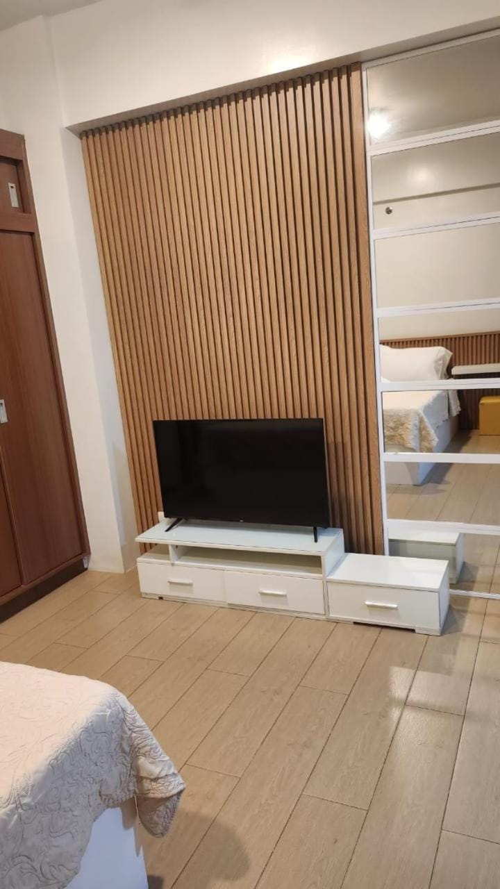 Your Home Suite at 150 Newport Boulevard Condo near NAIA T3 Apartment hotel in Pasay