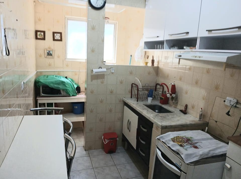 Ap Caiçara Ótima localização 1 dorm Garagem rotativa Apartment in State of São Paulo