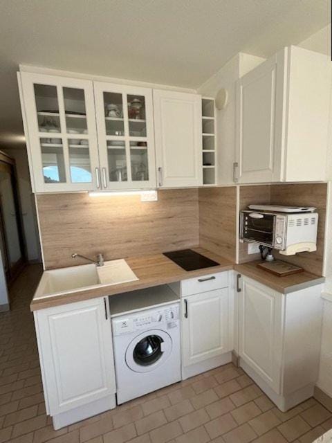 593 Studio 4 pers Port Soleil vue piscine Apartment in Agde