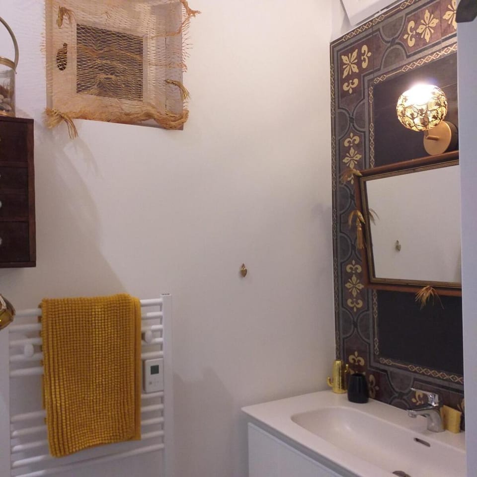 Perle rare appartement atypique centre ville Apartment in Occitanie
