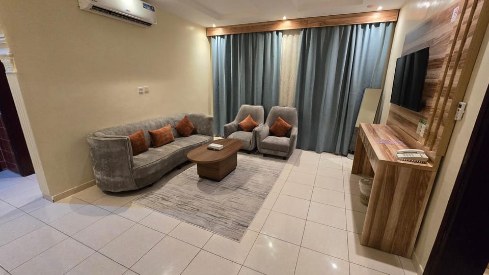 Communal lounge/ TV room, Lounge or bar