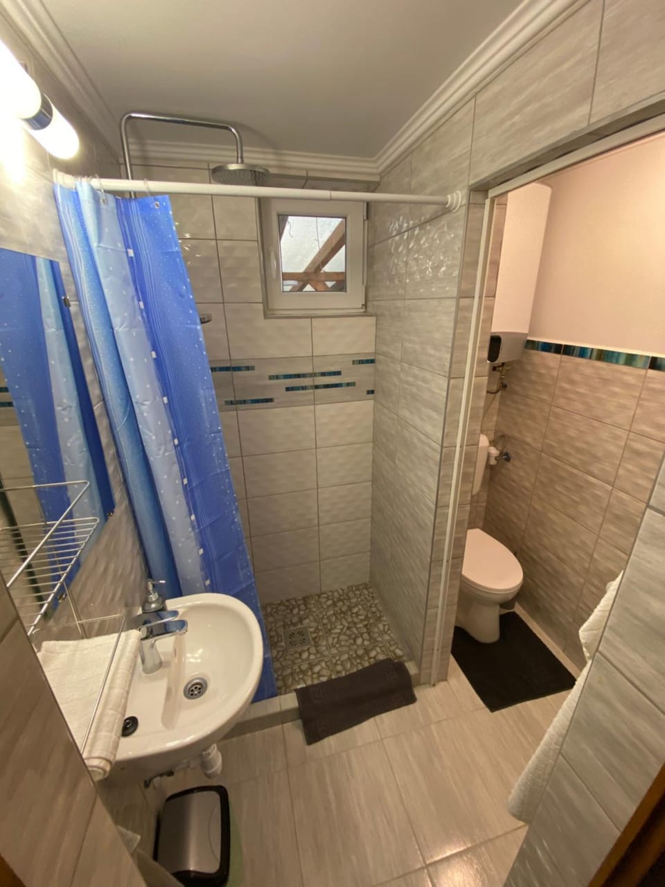 Shower, Bathroom, bidet