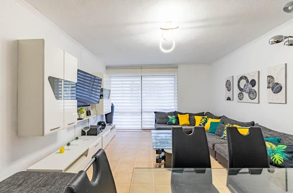 MG Hollidays - Av Infante Funchal Apartment in Funchal
