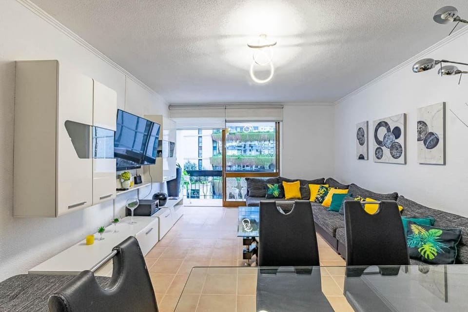MG Hollidays - Av Infante Funchal Apartment in Funchal