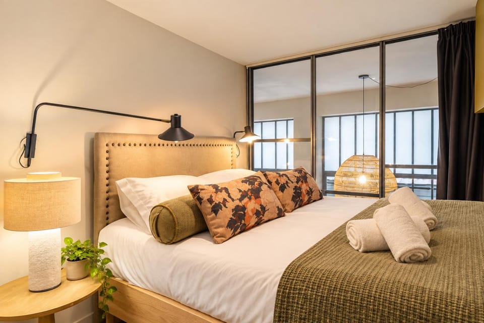 Bed, Bedroom