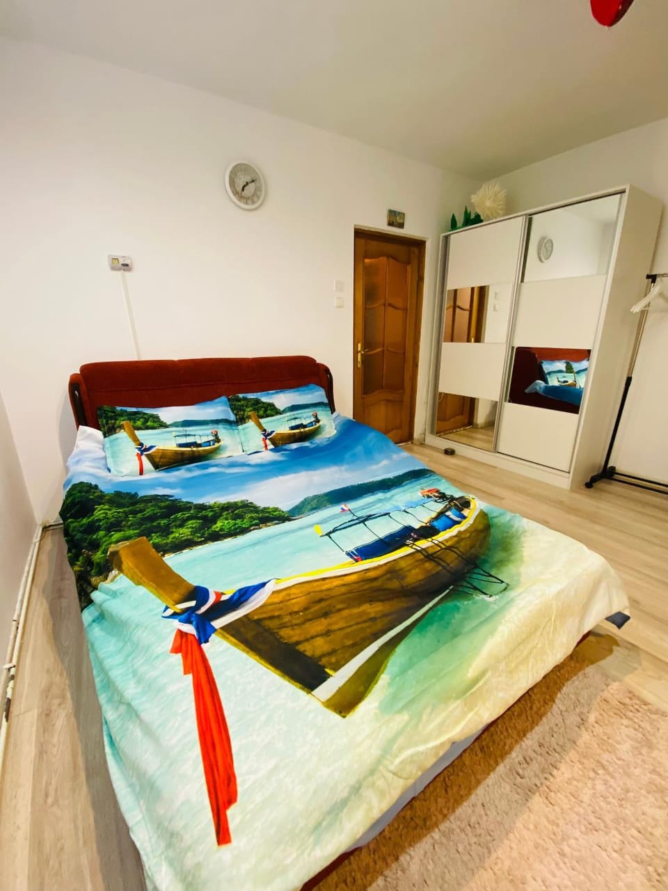 Green Room Apartment in Romania