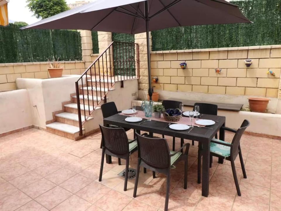 Property building, Patio, Day, Garden, View (from property/room), Balcony/Terrace, Seating area, Dining area