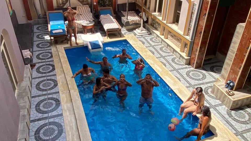 Swimming pool, Swimming pool, group of guests