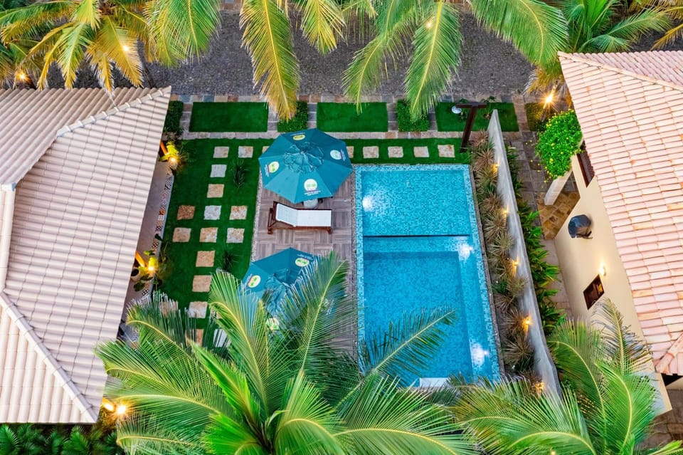 Bird's eye view, Hot Tub, Garden view, Pool view, Swimming pool