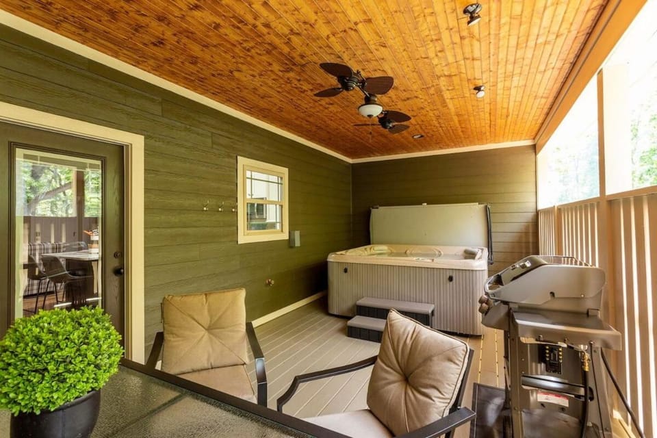 The Cypress Cottage House in Bent Creek