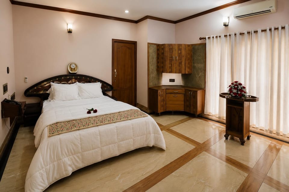 Luxstaykochi -Luxury Villa Near JLN Metro House in Kochi