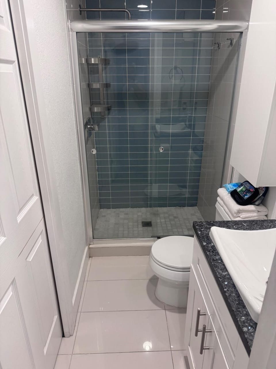 Shower, Toilet, Bathroom