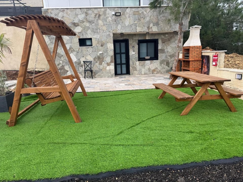 רויאל דליה Nature lodge in Haifa District