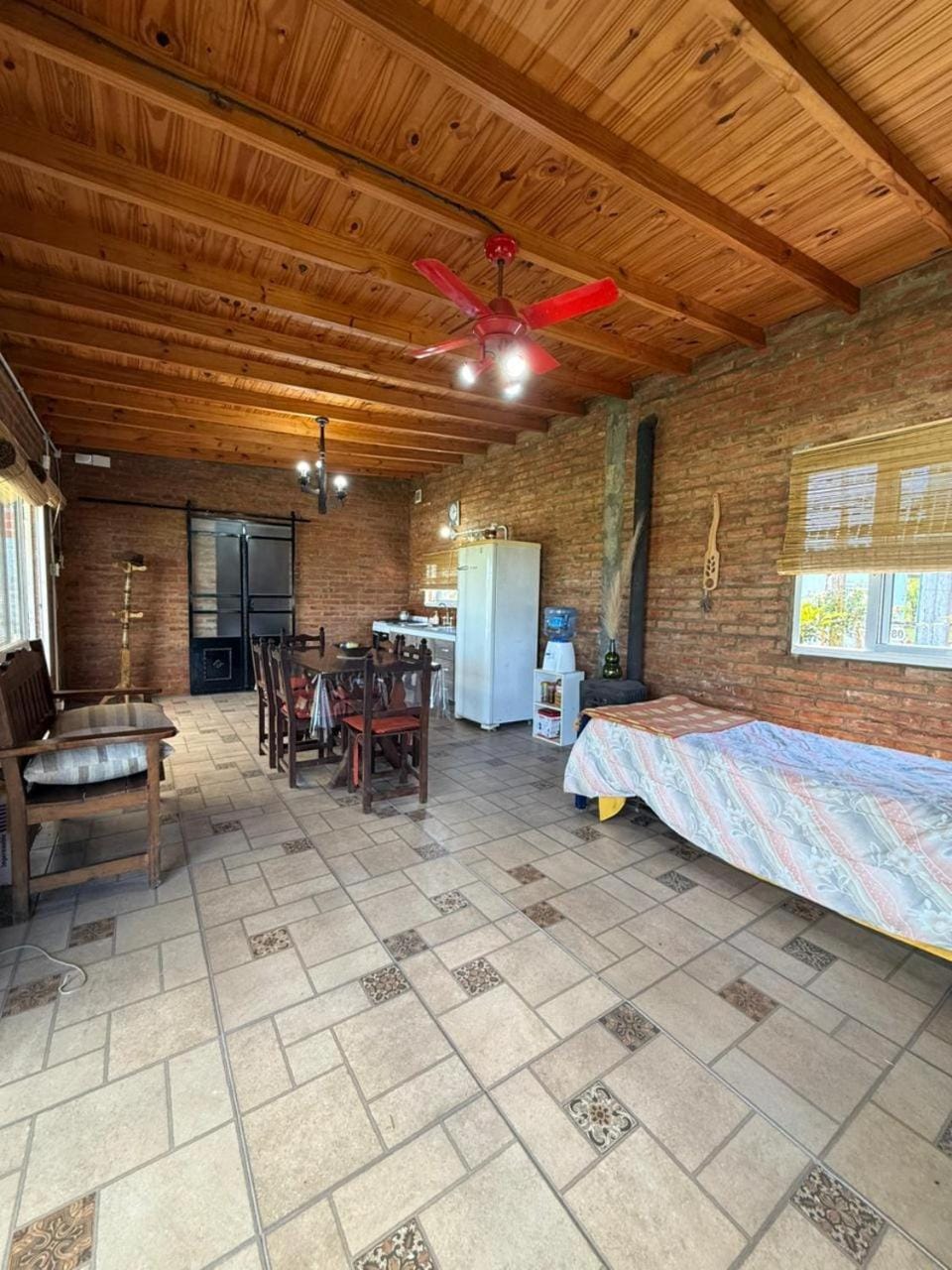 Bed, Living room, Photo of the whole room, Bedroom, fireplace