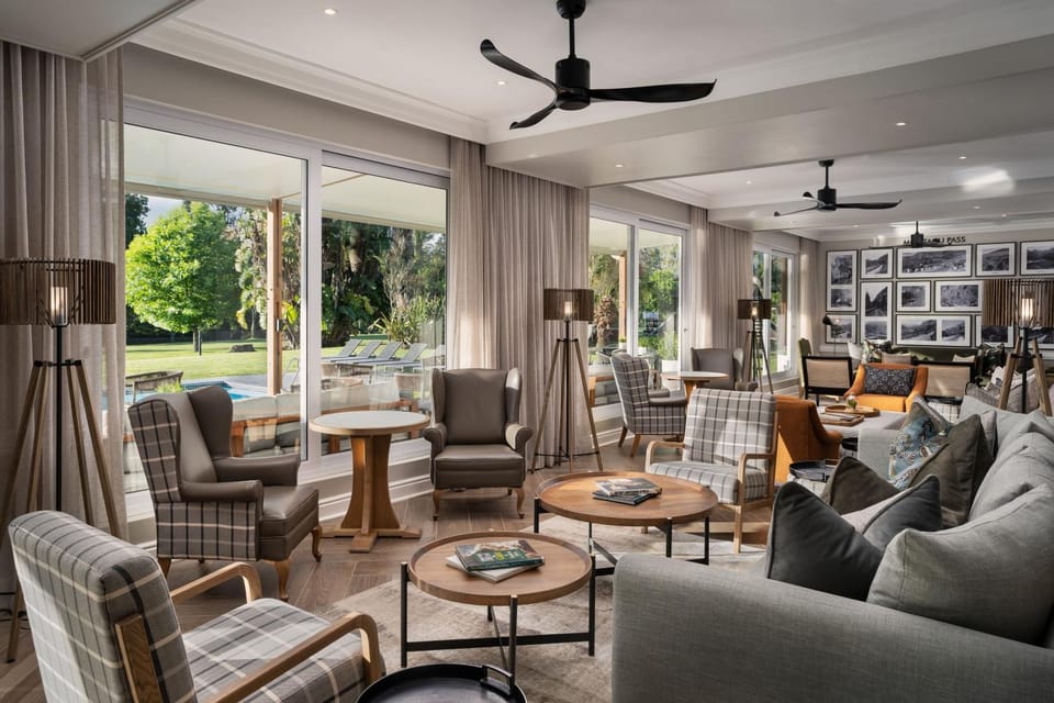 Lounge or bar