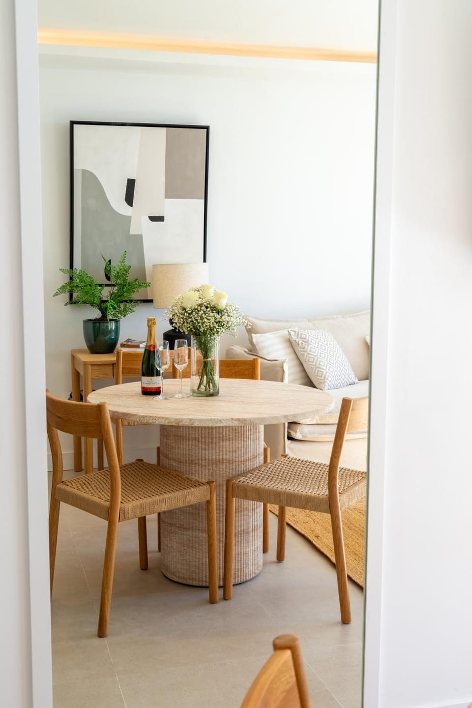 Living room, Seating area, Dining area