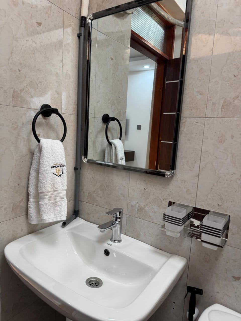 Luxe homes #B Apartment in Kampala