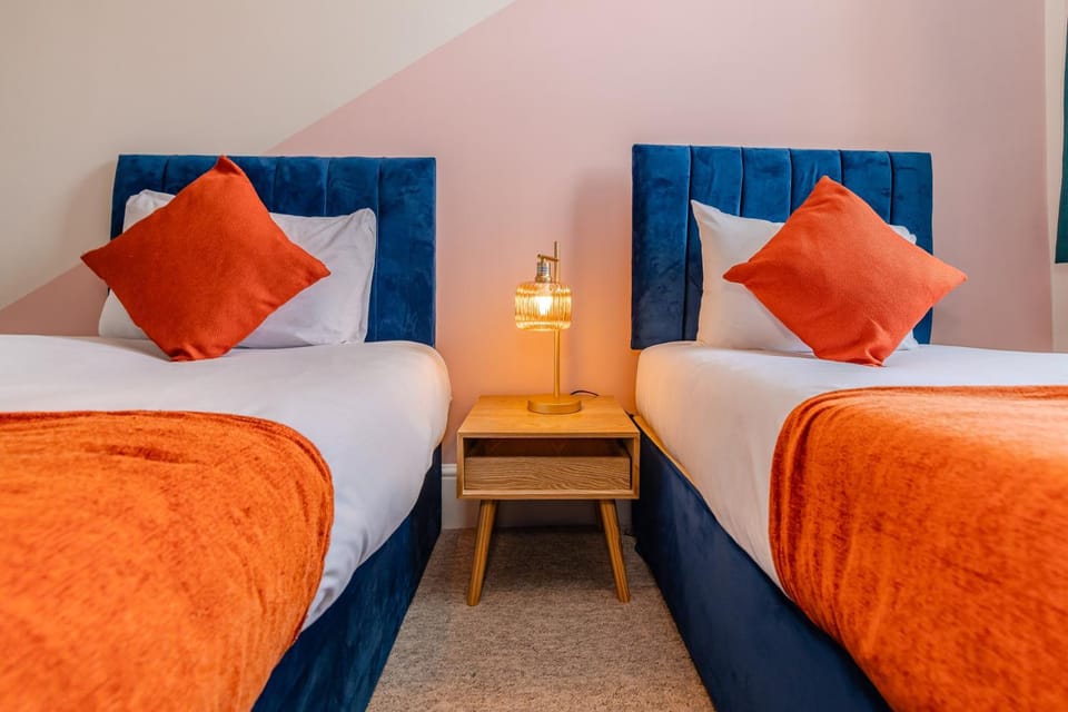Seaview 3 bedroom Flat Apartment in Hove